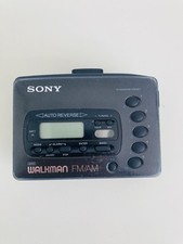 Vintage Sony Walkman FM/AM