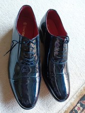Samuel Windsor oxford dress shoes, patent, red lining size 11