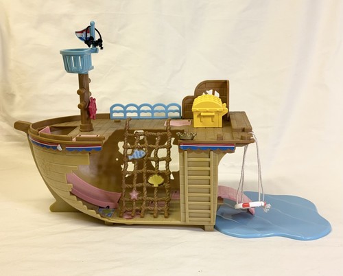 Sylvanian families adventure - families,