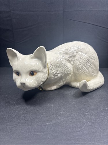 Large ceramic white cat - large,
