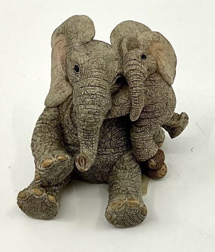 Tuskers love hug 3 - a,