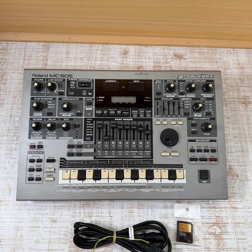 Roland 505 groovebox - mc-505,