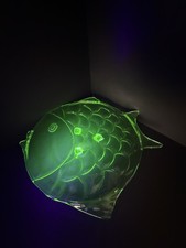 Stölzle Uranium Glass Fish
