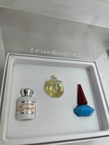 Vintage cacharel miniature set - cacharel,