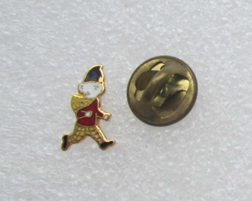 Rupert bear pin badge - rupert,