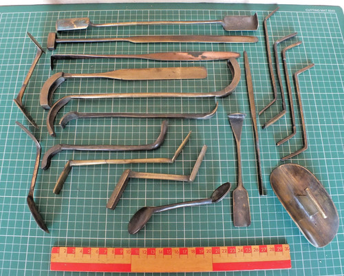 Superb antique bronze sand - superb,