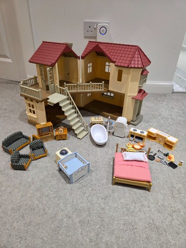 Sylvanian families beechwood - families,