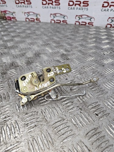 Proton savvy door lock - savvy, catch
