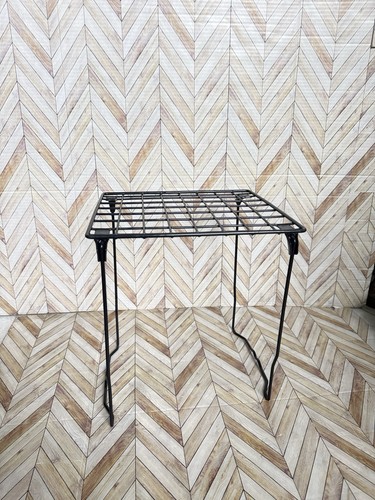 Black metal wire shelf riser - wire,