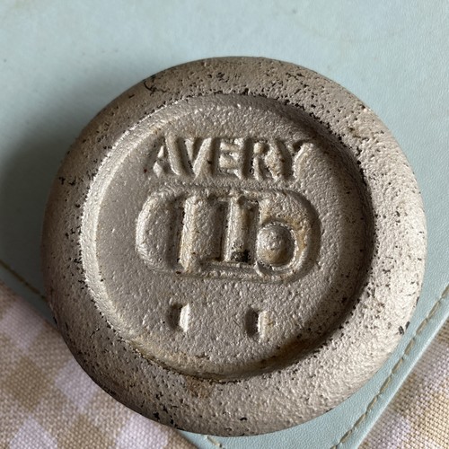 Cast iron avery 1lb vintage - iron,