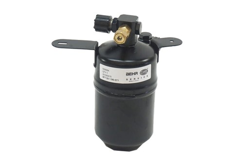 Dehydrating filter air