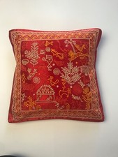 LUXURY HANDMADE SILK CUSHION