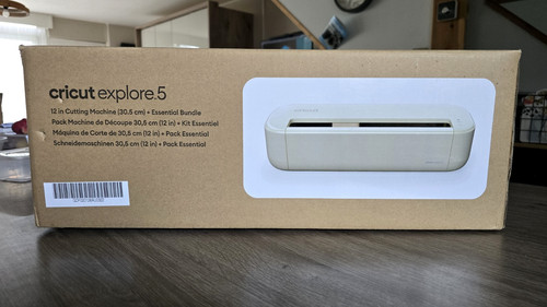 Cricut explorer essential - explorer,