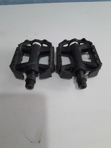 Btwin bike pedals with