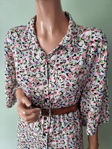 24 floral button front - /,