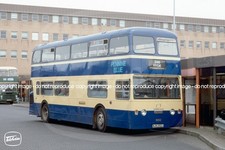 Bus Photo - Pennine Blue 8052
