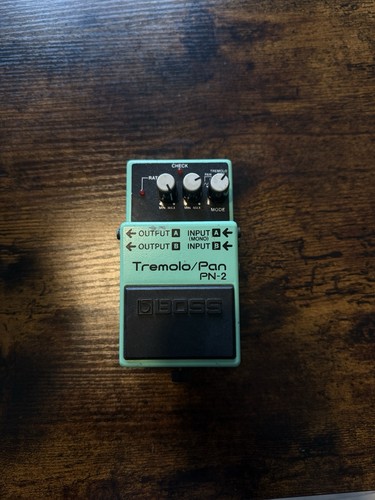 Boss tremolo pan guitar - pn-2,