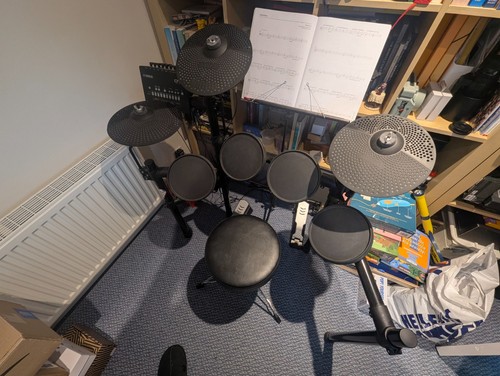 Yamaha electronic drum kit - drum,