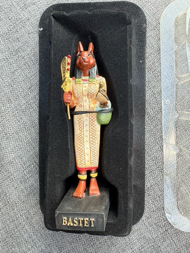 Hachette gods ancient egypt - hachette,