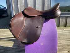 Fairfax Classic Cupped Flap Jump Saddle 17” Havana