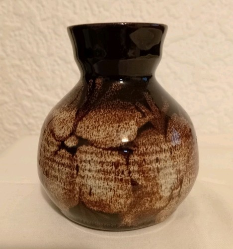 Tenby studio pottery bud vase - pottery,