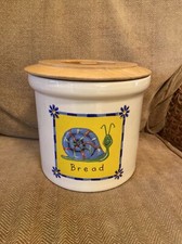 T G GREEN Ceramic Cloverleaf Pottery Bread Bin / Crock With Wooden Lid