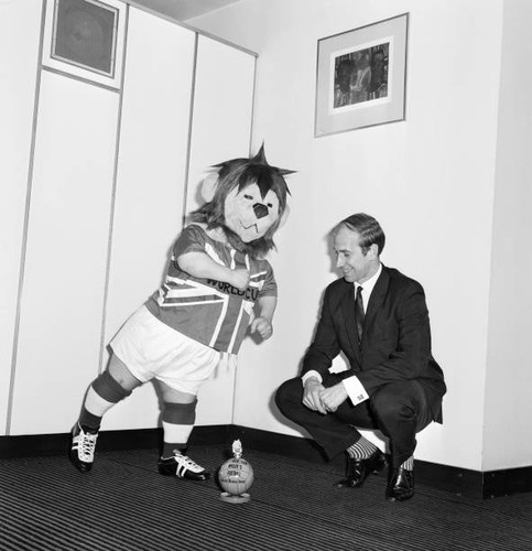 England footballer bobby - footballer,