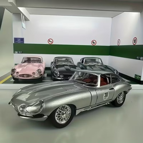 Scale jaguar e - 1/24,
