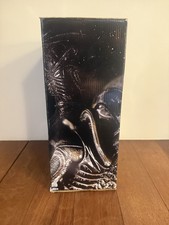 NECA Classic Alien 18-Inch