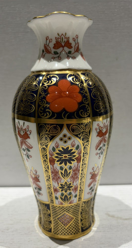 Royal crown derby - crown,