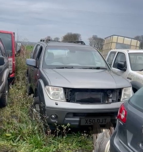 Nissan pathfinder breaking - nissan,