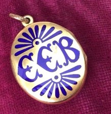 Antique Victorian Lovely Gold Plated & Enamel Opening Photo Locket Pendant