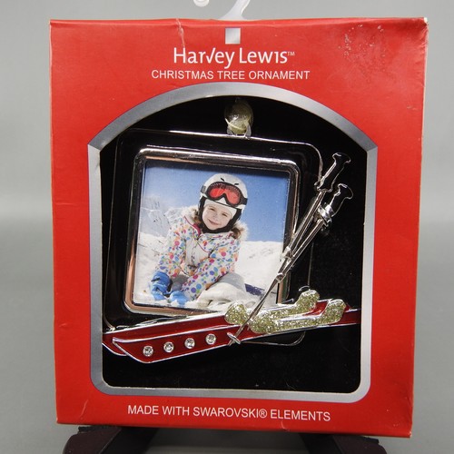Harvey lewis christmas tree - lewis,