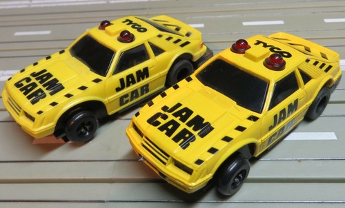 For slotless racing model - slotless,
