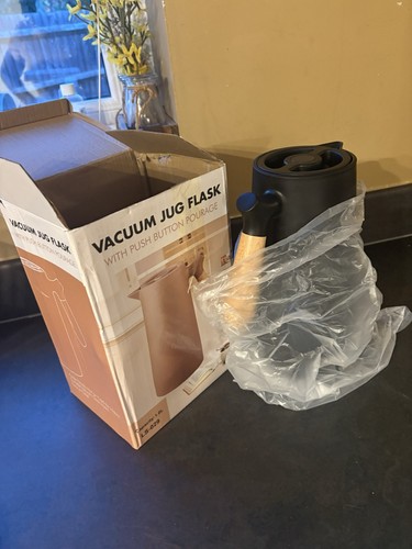 Vacuum jug flask - vacuum,