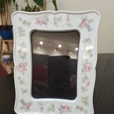 WEDGWOOD white ceramic 4" x 3"
