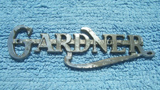 VINTAGE 1960s GARDNER ENGINE COMMERCIAL VEHICLE FRONT BADGE~ORIGINAL TRUCK/LORRY