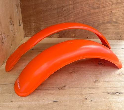Pair trials plastic orange - pair,