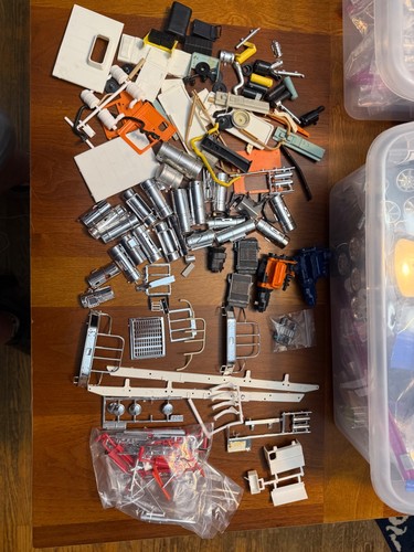 Scale model semi parts - 1/24,