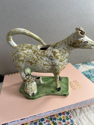 Staffordshire cow creamer - staffordshire, by