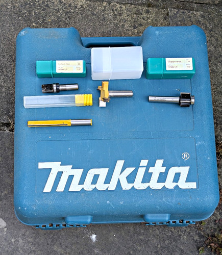 Makita rp2301fc plunge - makita, router