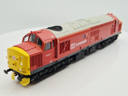 Dcc fitted vitrains - dcc,