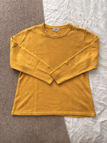 Text mustard yellow pearl - text,