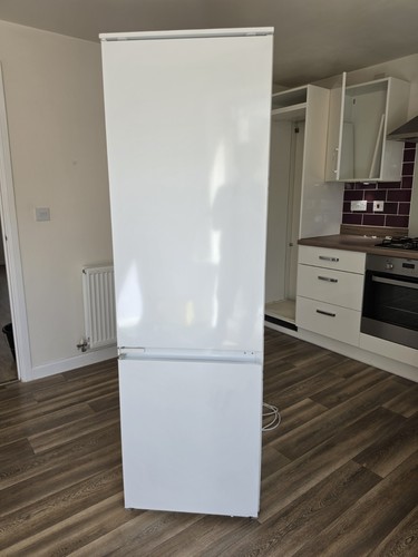 Zanussi fridge freezer - zanussi,