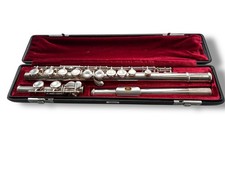 YAMAHA YFL-311 Flute Outfit