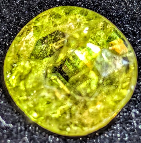 Yellow sphene 10x9 - 3.70,