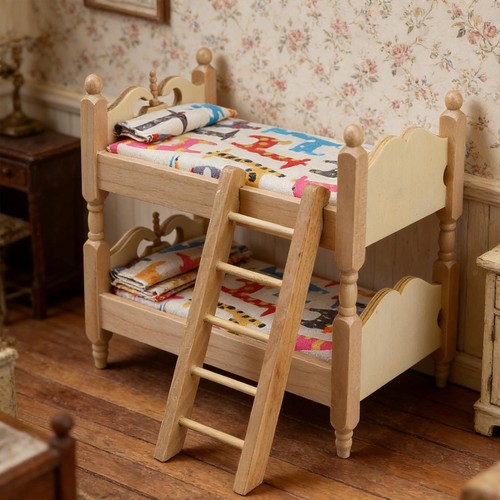 Scale wooden bunk - 1/12,