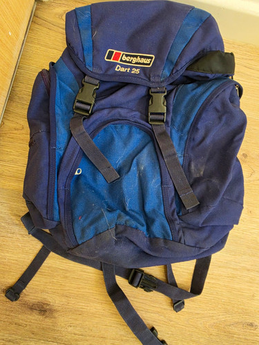 Berghaus dart 25l blue - 25,