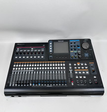 TEAC TASCAM DP-32 32-Track