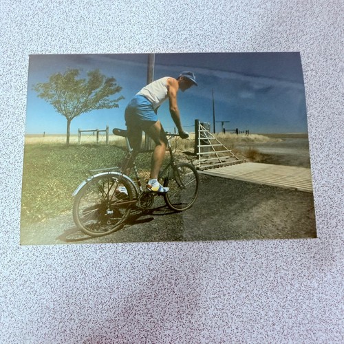 Man bicycle vintage 1970s - on,